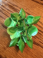 lot of 5 vintage enamel Metal flower brooches