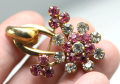 Vintage gold tone clear & pink stones flower floral shape brooch pin pendant