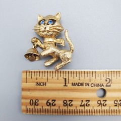Vintage Cat Pin Brooch Blue Rhinestone Eyes September Birthstone 1974
