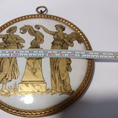 BEAUTIFUL ROME STYLE PENDANT MADE IN NEW YORK GREAT FOR ANY VINTAGE COLLECTION!
