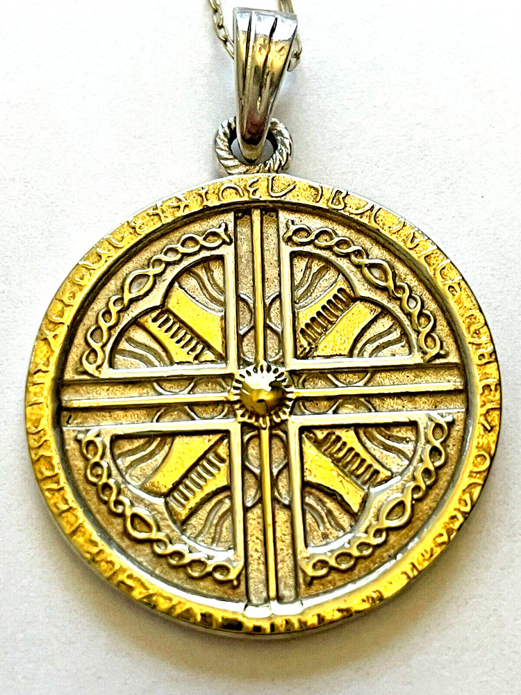 Sterling Silver and Gilt Gold Token Of Morndinsamman Celtic Pendant Necklace