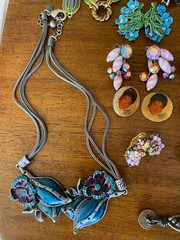 Jewelry Repair Lot 50+ Very Nice Many Signed Missing Rhinestones Resell Harvest