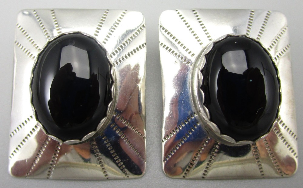 CLASSIC SOUTHWESTERN STYLE STERLING ONYX 1 1/8″ EARRINGS 9.6 GRAMS
