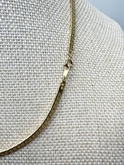 Marvella vintage Necklace. 16in. Sliding Pendant. E4