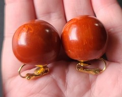 Vintage Red Orange Swirl Bakelite 24mm Round Ball Sphere Clip On Earrings