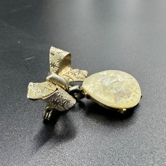 Vintage Gold Tone Bow Teardrop Dangle Brooch Pin Cottage Granny Charm Romantic