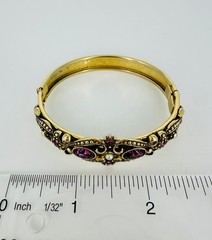 Vintage Avon 1974 Queensbury Victorian Style Purple Rhinestone Hinged Bracelet