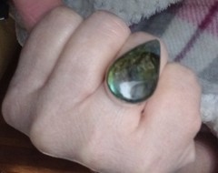 Vintage 925 Sterling Labradorite Ring. Stone is 1 in long, Sz 6 3/4