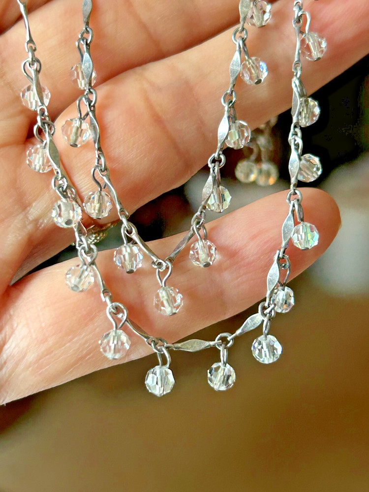 LOVELY Sterling Silver Faceted Sapphire Crystal Briolette Necklace