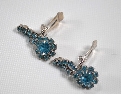 Vintage Clip-on Earrings Blue Rhinestone Silver Tone Glamorous Party