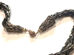 IRIDESCENT BRONZE BROWN BEAD GOLD FILIGREE BALL PENDANT 5 STRAND 22″ Necklace EU