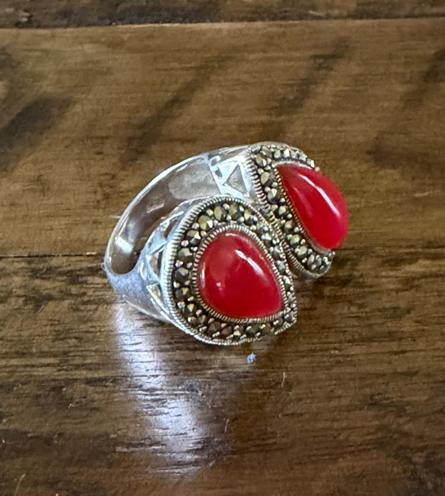 Marcasite Sterlling Silver Chunky Double Stone Garnet Ring Size 8