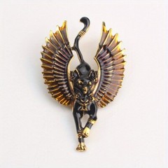 Personality Cute Enamel Dripping Angel Cat Brooch with Wings Accessories