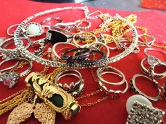 44-Piece Estate Jewelry Collection – Mixed Fashion Jewelry – Rings, Necklaces