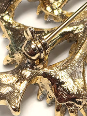 Vintage 90’s Gold Tone & Shimmering Silver Glitter Christmas Tree Pin / Brooch