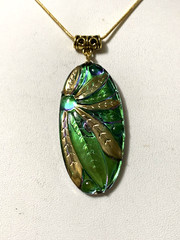 NEW LISTING*RARE ART-DECO IRIDESCENT CZECH GLASS DRAGONFLY NECKLACE.Peacock.g