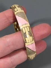 Vintage Pink Beige Cream Enamel Geometric Gold Tone Bangle Bracelet 8.5 in