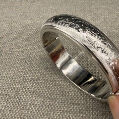 Vintage Bangle Bracelet Etched Silver Tone Flowers Size 6.5 Inches