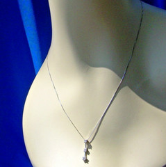 EARTH MINED DIAMOND Deco 3 STONE Style Necklace Box Chain 18 inch SOLID 14K GOLD