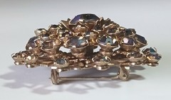 Vintage Layered Gold-tone Brooch w Purple-Blue Aurora Borealis Rhinestones