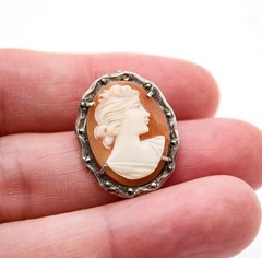 Vintage 800 European Silver Scalloped Frame Carved Portrait Shell Cameo Pendant