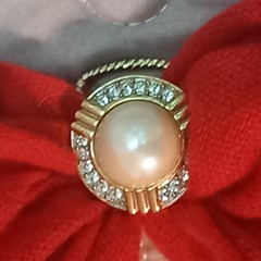 Vtg 1970s 1980s Scarf Slide Ring Gold Tone Large Pearl Cabochon Rhinestone Chunk