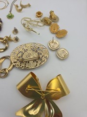 Vintage Gold Tone Costume Jewelry Lot Mixed Materials Wearable Hoops Enamel…