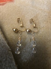 Minimalist Vintage Thick Gold Plated Clip-Ons Earrings Clear Rock Quartz 3/4″