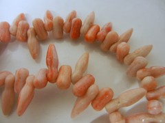 Vintage Art Deco Baby Teeth Shape Rose Pink Angel Skin Coral Necklace – Unique