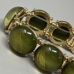 Olive Stretch Bracelet Acrylic Cabochons Gold Tone Sheen Metal Chunky Retro 7″