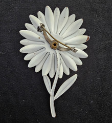 Vintage White Double Layered Daisy Flower Brooch Pin with Stem 2″ Mod 60s Retro