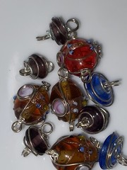17 Pieces Vintage Silvertone Metal Wite Wrapped Pendant Glass Beads Multicolored