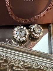 Vintage Austria prong set rhinestone cluster clip earrings