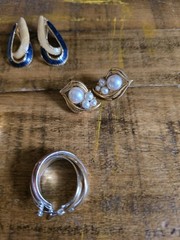 Lot Of 10 Vintage Hoop Earrings Necklace Bracelets Silver Gold Plated Gold Tone