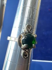 Vintage Sterling Silver Simulated Green Round Shape Gem Stone Ring Size 7