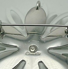 Sarah Coventry Vintage Brooch Pin White Layered Flower Convertible Pendant