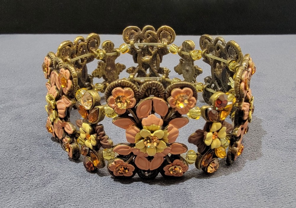 Vintage Enamel Floral Panel stretch brass tone bracelet