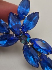Beautiful Large Silver-Toned Brooch with Brilliant Blue Marquise Rhinestones
