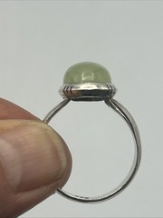 Vtg Sterling Silver 925 Oval Green Cabochon Prehnite Gemstone Ring size 10