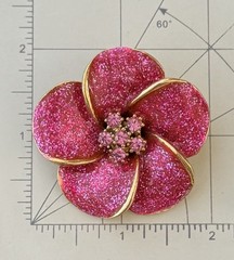 Vintage flower brooch & pendant / enamel on gold tone metal brooch
