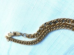 Vintage Gold Tone Necklace 17 Inches As Pictured – VM14