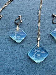 Vintage JAPAN Opal glass Intaglio Sterling Silver Necklace & Earrings Set