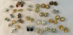 Vintage Earrings Lot Trifari Richelieu Napier Roman Marvella Lisner 1928 Capri