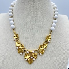 Vtg Grape Leaf Vine Necklace Brushed Matt Gold Plated Signed
