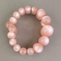 Vintage Moonglow Wrap Bracelet Pink Graduated Lucite Layered Expands 6″