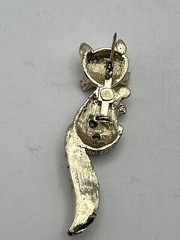 Bejeweled Feline Brooch Gold Tone With Man Made Aurora Borealis And Red Stones
