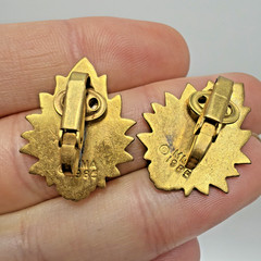 Vintage Metropolitan Museum Of Art Leaf Earrings Blue Enamel Clip On
