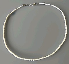 RARE & ELEGANT STRAND 2.5MM RICE PEARL NECKLACE (STERLING)