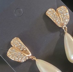 Vintage Pearl Dangles Crystal Rhinestones Gold Tone Earrings
