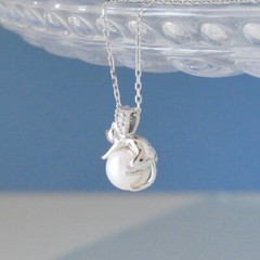 New Cat Natural Pearl Diamond silver necklace Made in Japan gift ladies